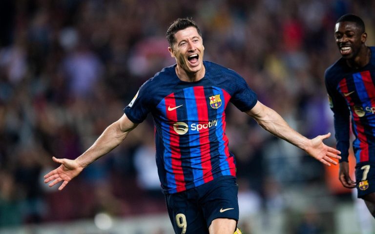 Barcelona shocks Lewandowski and warns him with surprising decisions