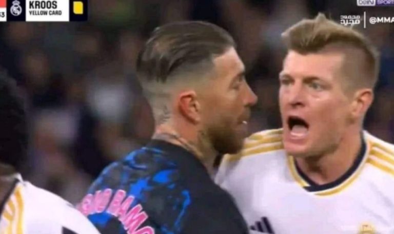 Toni Kroos loses his temper over the match referee, and Ramos intervenes to calm him down