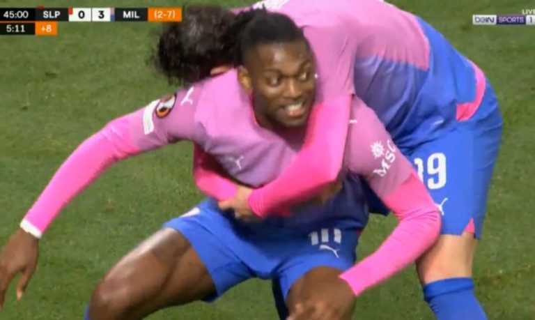 The Portuguese Leao scores the most beautiful goal in the history of the European League, without a doubt