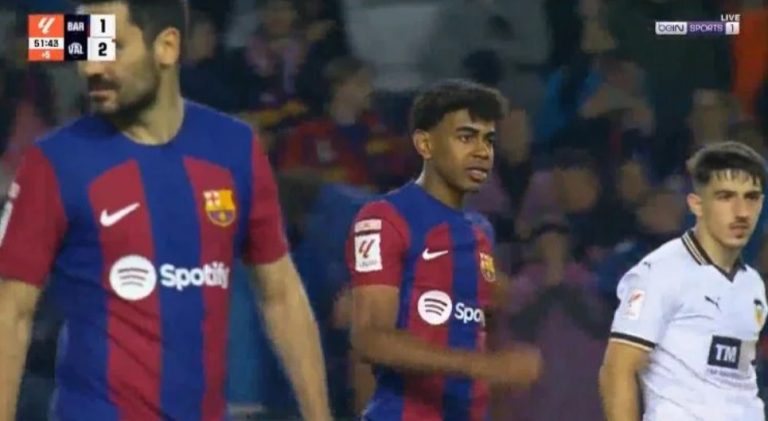 Lamine Yamal, Barcelona player, causes the strangest shot against Valencia