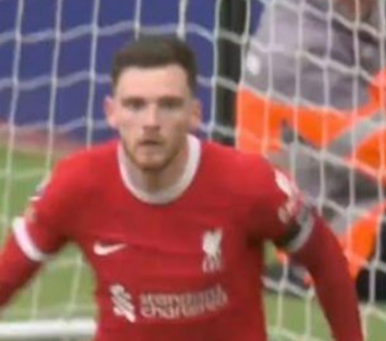 The wonder that Liverpool defender Robertson did in this amazing opportunity that became the talk of the entire world