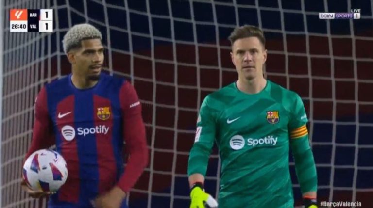 The amazing thing happened to Barcelona goalkeeper Ter Stegen against Valencia in the Spanish League