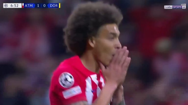 For the first time in history, UEFA will officially award a goal even though the ball did not cross the goal line because of the madness of what happened in this shot