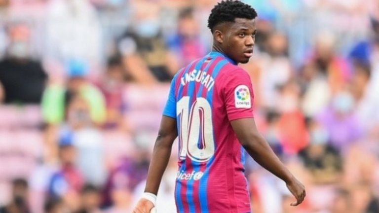 Barcelona chooses a new player to wear the number 10