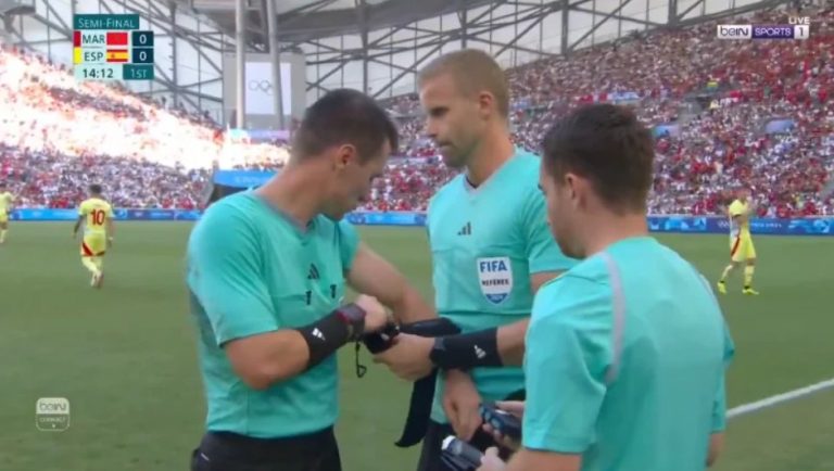 A strange shot: The referee of the Morocco-Spain match in the Olympics was injured, the way he fell, which surprised everyone, and the moment he was replaced by the fourth official