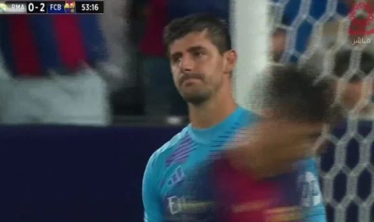 Pau Victor, a Barcelona talent, surprises everyone and does the impossible that Lewandowski was unable to do, and scores an imaginary double against Real Madrid in El Clásico