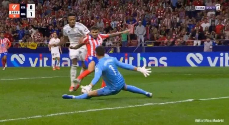 A cr.azy dramatic scenario takes place in the last seconds of the Madrid derby