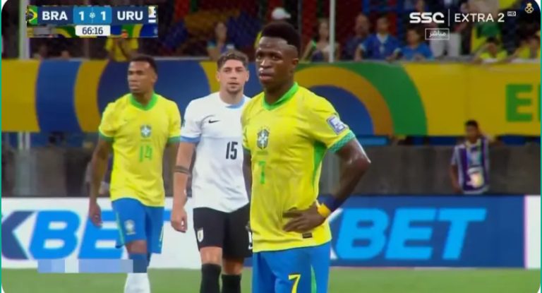 Watch Vinicius Junior’s amazing skill that ended the career of Uruguay defenders with one move and the reaction of the Brazilian fans