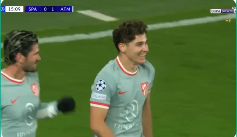 The fantastic free kick scored by Argentine Julian Alvarez, Atletico Madrid striker, in the Champions League today