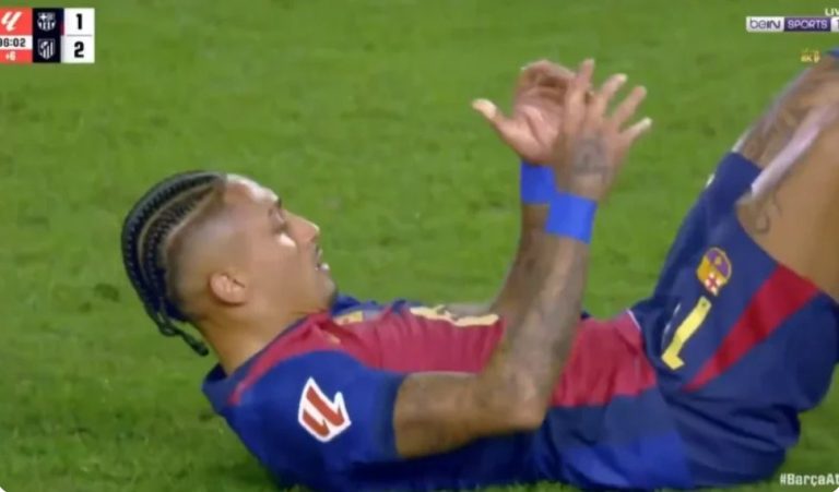 Watch the madness that happened in the last second of the Barcelona and Atletico Madrid match in the Spanish League today