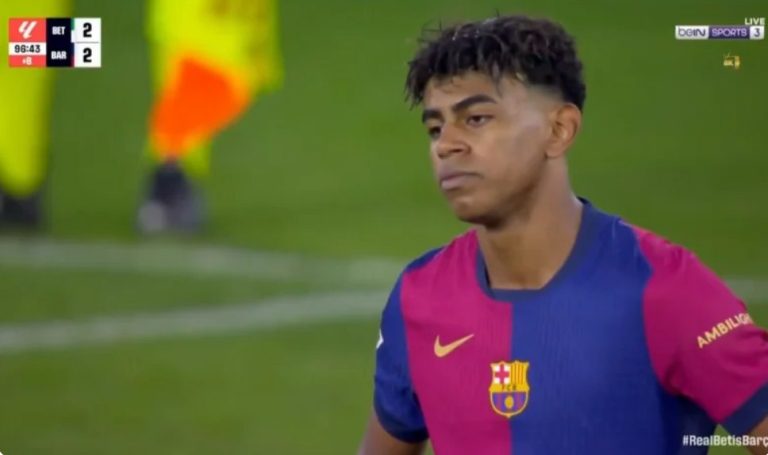 Watch the myth that Real Betis player did against Barcelona and scored the equalizer in the last seconds