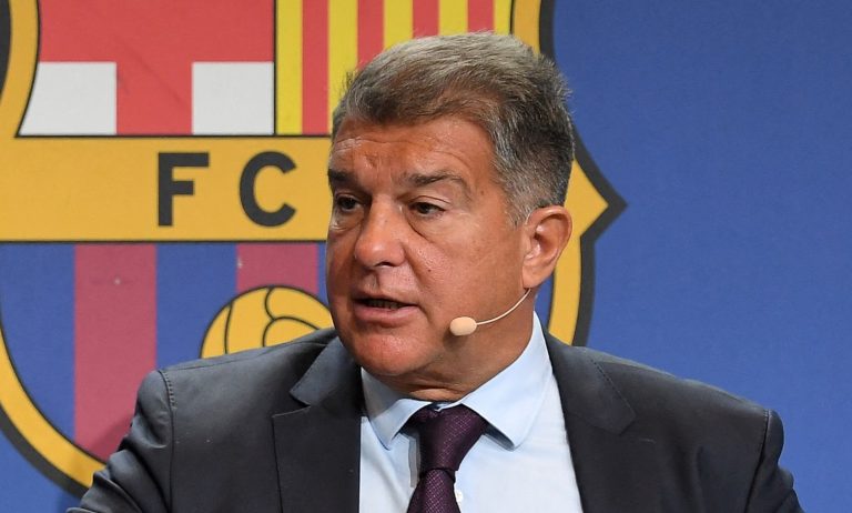 Joan Laporta is furious about the continuous loss of points in La Liga and has decided to send 3 players to the streets