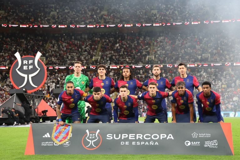 After winning the Super Cup… Hansi Flick shows Barcelona star the exit door and decides to expel him from the team