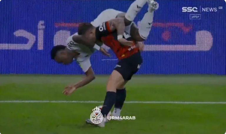 The shot that Vinicius Junior will never forget in his life, and it made the commentator lose control of himself and burst into laughter