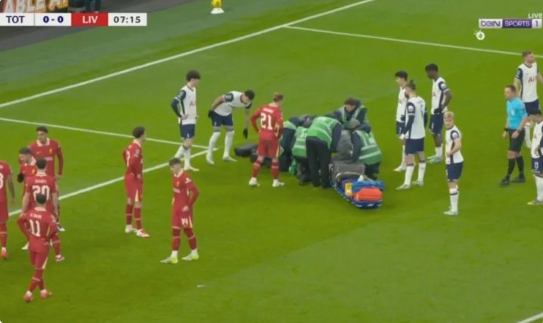 Watch the moment Tottenham player Bentancur was injured against Liverpool in the English League Cup