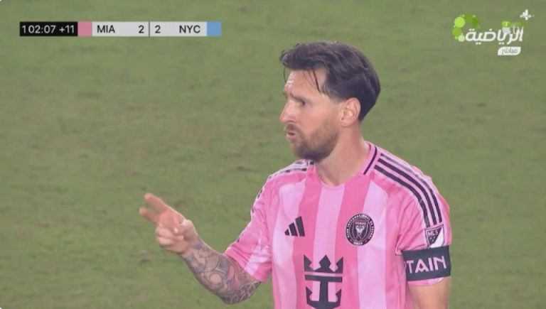 The heroic scene of Messi saving Inter Miami from defeat miraculously in the last second before the final whistle