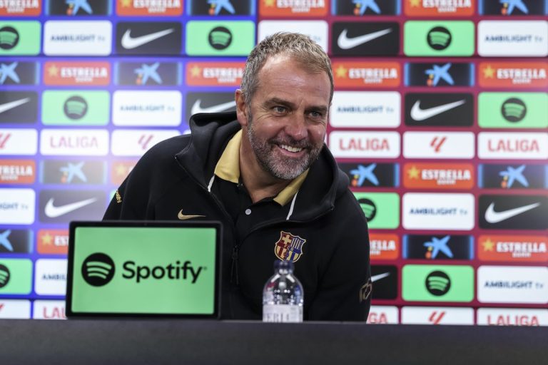 Hansi Flick gives Joan Laporta the green light to sign a new contract with the Barcelona star until 2029.