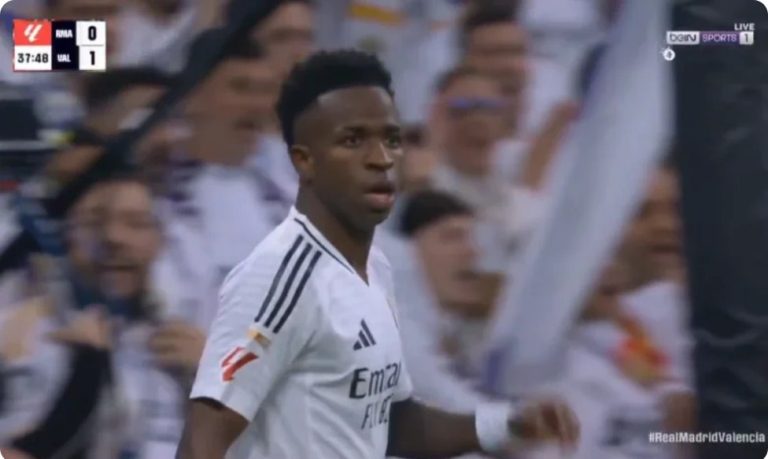 Watch and listen to the eart,hquake of boos that hit the Bernabéu stadium due to Vinícius’ selfishness in this moment