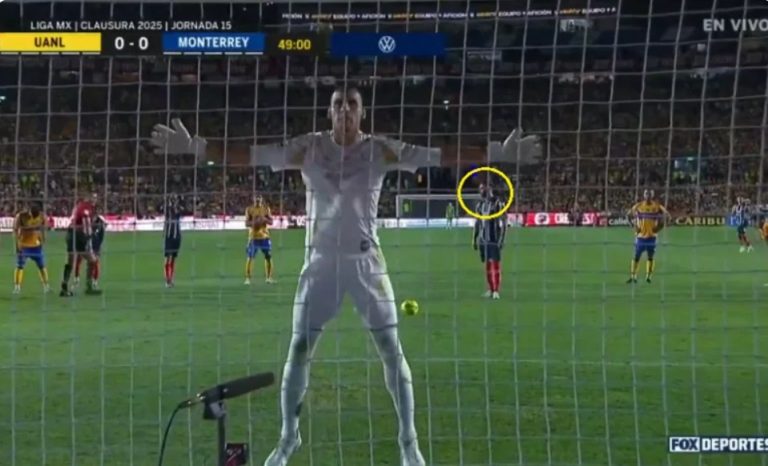 The first and only penalty kick that will go down in the wonders and oddities of football due to what happened between Ramos and Argentine goalkeeper Nahuel Guzmán in the Mexican league today.