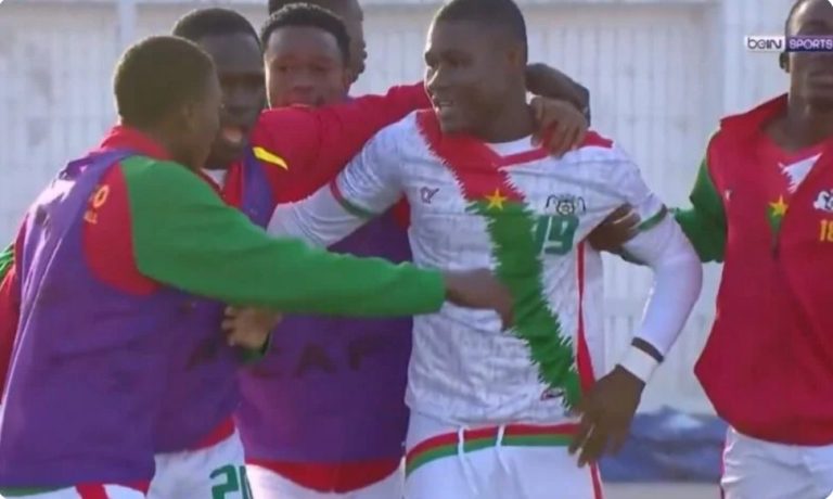 Watch the incredible and historic goal scored by the Burkina Faso player against Cameroon in the African U-17 Cup of Nations.
