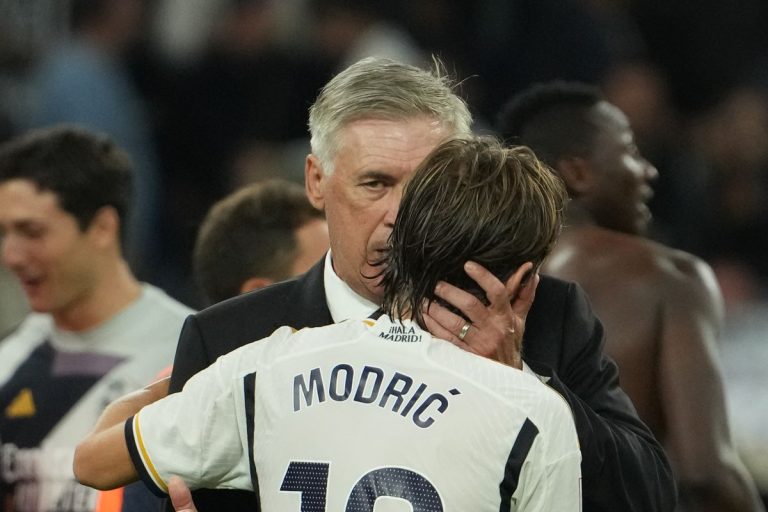 Legend Luka Modrić drops a bom,bshell inside the Real Madrid dressing room and advises coach Carlo Ancelotti to start the golden star against Barcelona!