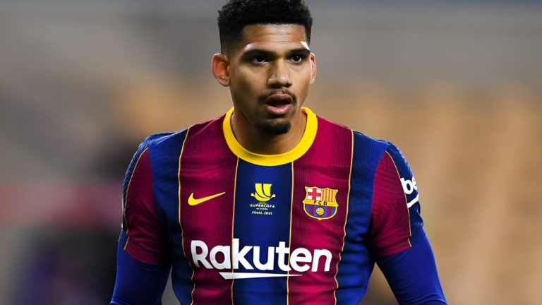 A Shocking Offer Disrupts the Transfer Market: Major European Club Offers Its Star to Snatch Araújo from Barcelona