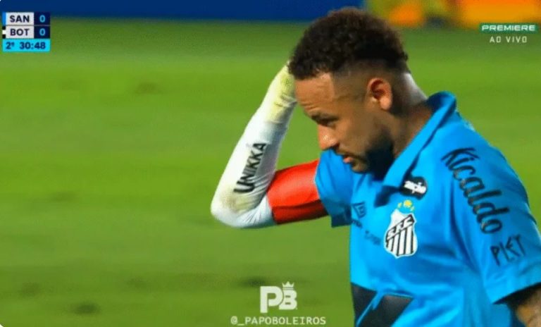 The shocking scene of Neymar’s red card, which became the talk of the entire world and caused a rare event for the first time in history during his last match with Santos.