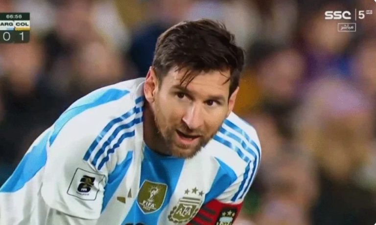 The first execution of a free kick from the midfield is recorded under Messi’s name in the World Cup qualifiers due to the surprising maneuver he used to deceive the entire world in this scene.