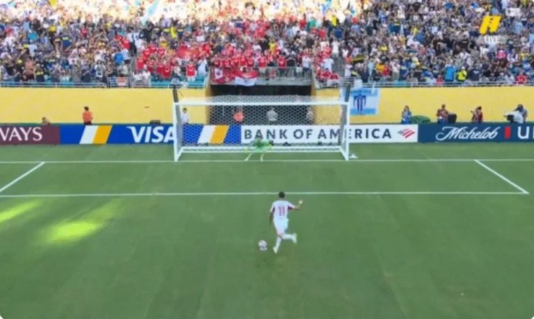 Di María’s world-class penalty kick, which will be ranked as the most beautiful penalty execution in the FIFA Club World Cup from the very first round—because no one will come up with a finish like this.