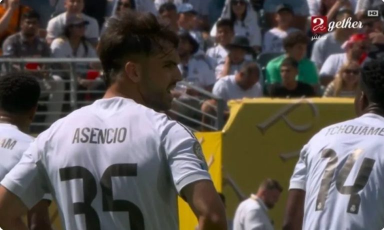 Watch Paris Saint-Germain’s incredibly fast and truly bizarre goal against Real Madrid in the Club World Cup semi-final.