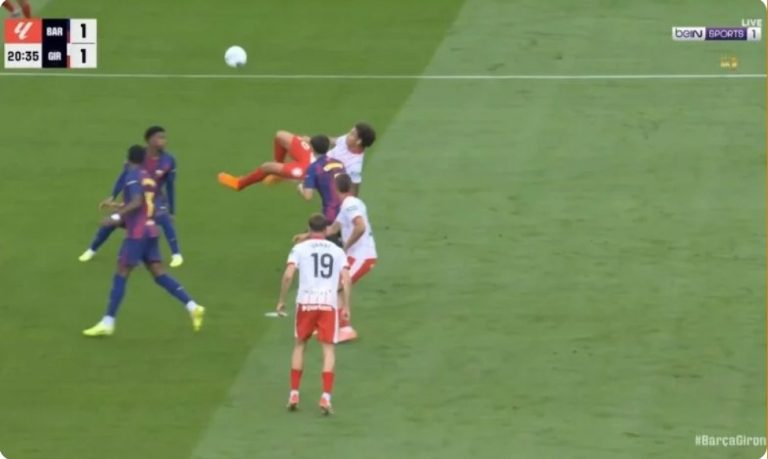 Watch Girona’s historic goal against Barcelona, a stunning bicycle kick that silenced the entire stadium and even drew applause from some Barça fans due to the incredible way it was scored.