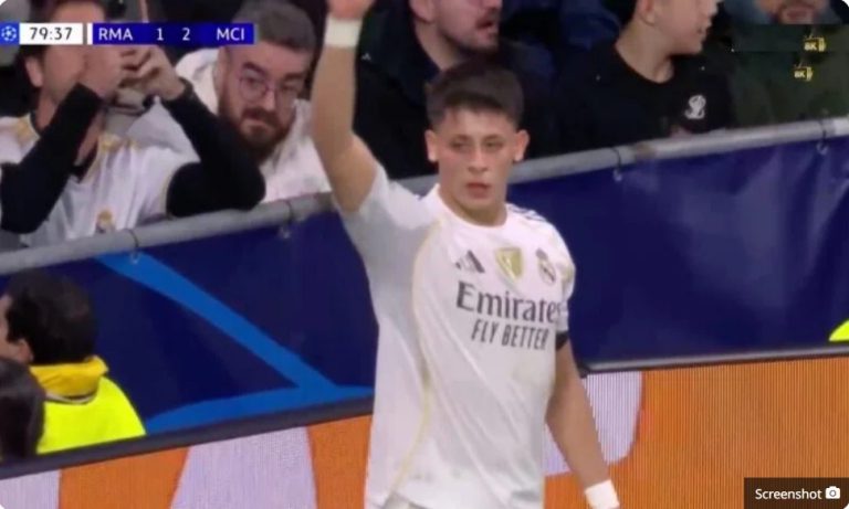 Watch Vinícius Júnior’s unbelievable chance in the dying moments against Manchester City, and the bizarre way he squandered a golden opportunity to save Real Madrid from defeat in stoppage time.