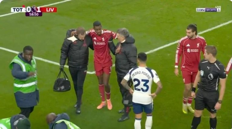 Watch the shock experienced by Alexander Isak and Liverpool at the moment he scored the second goal against Tottenham!!