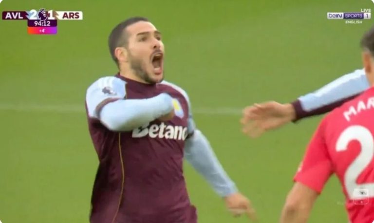 Watch Aston Villa’s winning goal against Arsenal in the very last second before the final whistle, the stadium erupting and Arsenal players collapsing after a painful and shocking defeat at the very moment everyone was expecting to hear the final whistle!