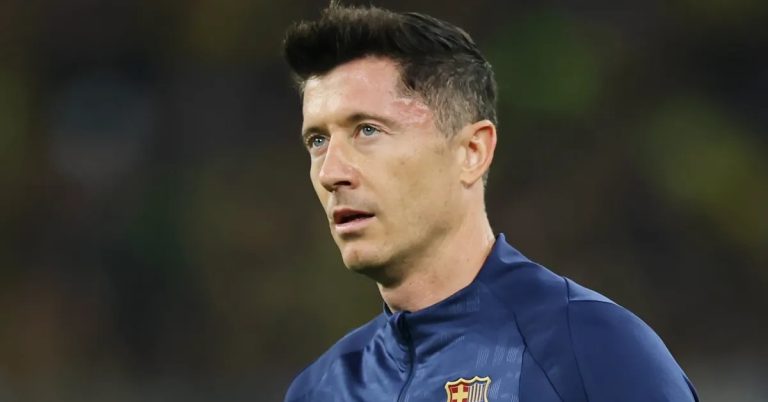 Barcelona finds a surprising replacement for the striker position following Lewandowski’s departure.