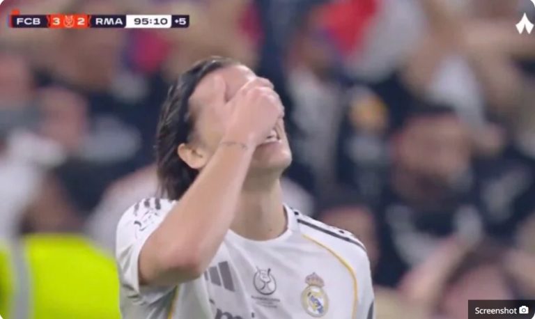 Watch Real Madrid’s insane chance and the unbelievable way Carreras missed the opportunity to score the equalizer and save his team from losing the Spanish Super Cup.
