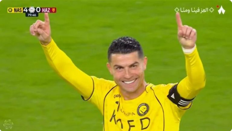Watch Cristiano Ronaldo’s second goal scored in the same brilliantly deceptive style as his first, almost like a carbon copy that is impossible to tell apart.