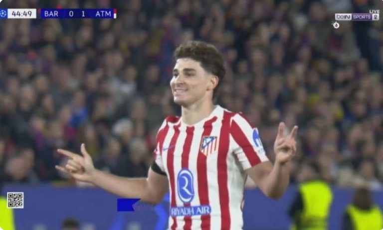Watch the historic and brilliant free-kick executed by Julián Álvarez against Barcelona, which caused an overwhelming silence at Camp Nou and marked Atlético’s shocking lead in the quarter-finals!!