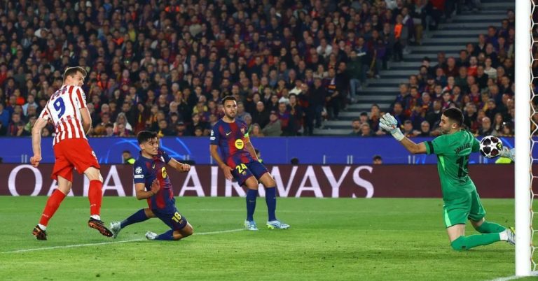 A stunning collapse at Camp Nou… Barcelona stumbles against Atlético, and Flick erupts in anger in the dressing room!