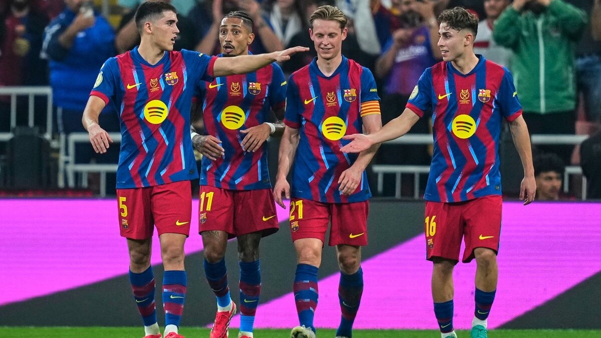 The striker who wasn’t in Deco and Laporta’s plans has suddenly found himself on the verge of joining Barcelona.