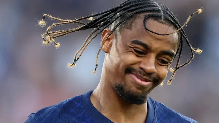 Liverpool Turns the Tables.. Shock Move for Everton Star After Developments in the Barcola Deal!