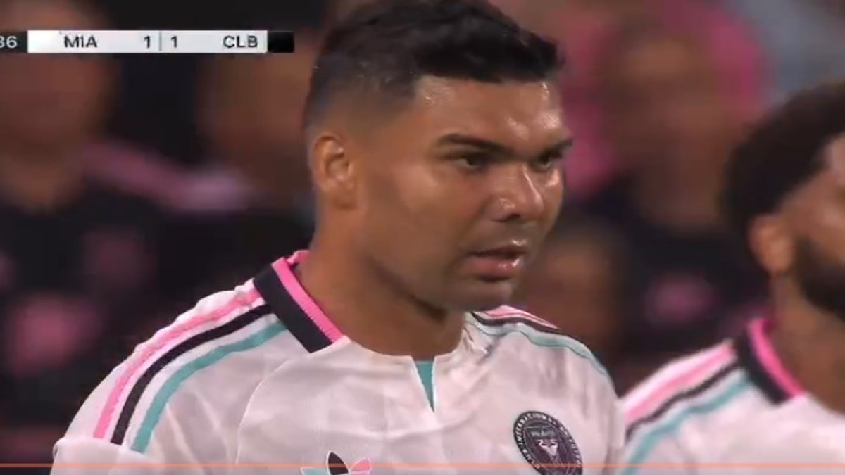 Casemiro’s own goal against his team.