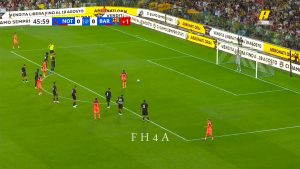 Raphinha scores Barcelona's first goal against Nottingham!