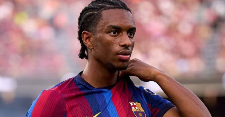 Behind-the-scenes of a blazing triple battle between major European clubs for the Camp Nou jewel