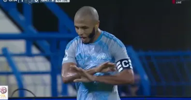 Watch the Historic Way Algerian Yacine Brahimi Scored This Incredible Goal Against Qatar SC!