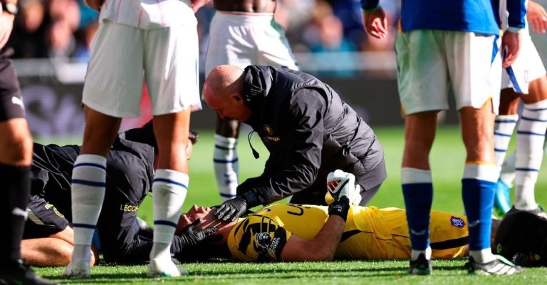 A message from his hospital bed.. Chelsea keeper reassures fans and reveals when he will be back