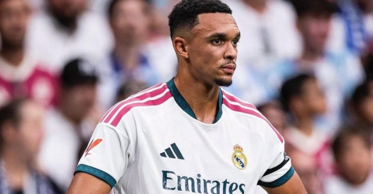 Mourinho stands by Trent Alexander-Arnold as a decisive future call is made