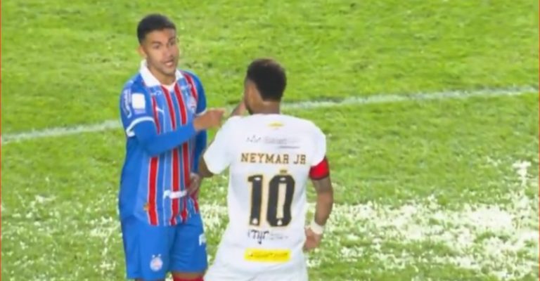 The Strangest Red Card in Football History… Watch What Neymar Did Before the Second Half Began for Santos!