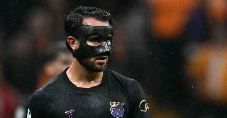 Worrying blow for Barcelona before PSG.. three stars doubtful as Flick reveals the details