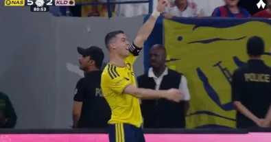 Watch Ronaldo’s INCREDIBLE speed as he raced from the halfway line to score a HISTORIC hat-trick in less than 15 minutes, single-handedly securing Al-Nassr’s victory over Al-Kholood!